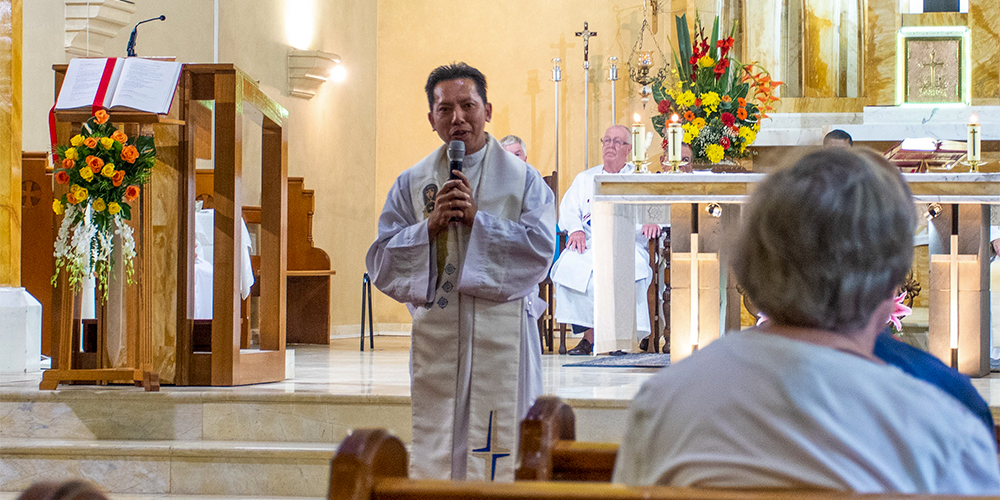 Fr Anthony gives homily